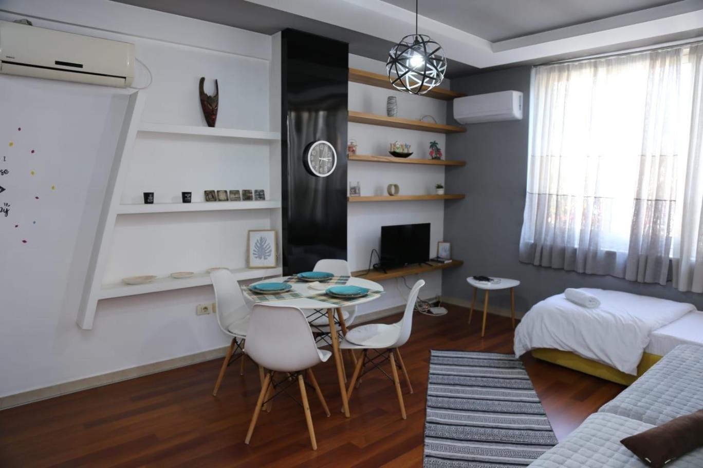 Ergi'S Host Apartment Tirana Eksteriør billede