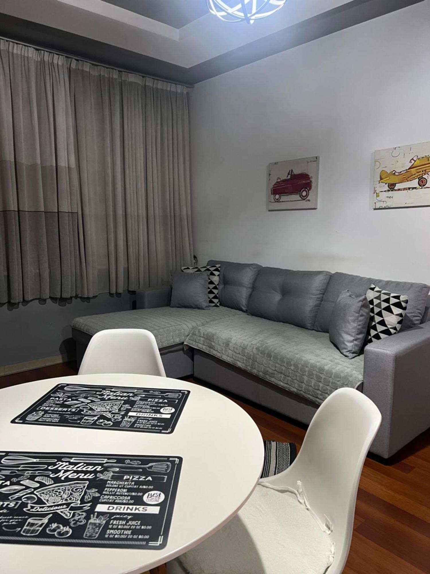 Ergi'S Host Apartment Tirana Eksteriør billede